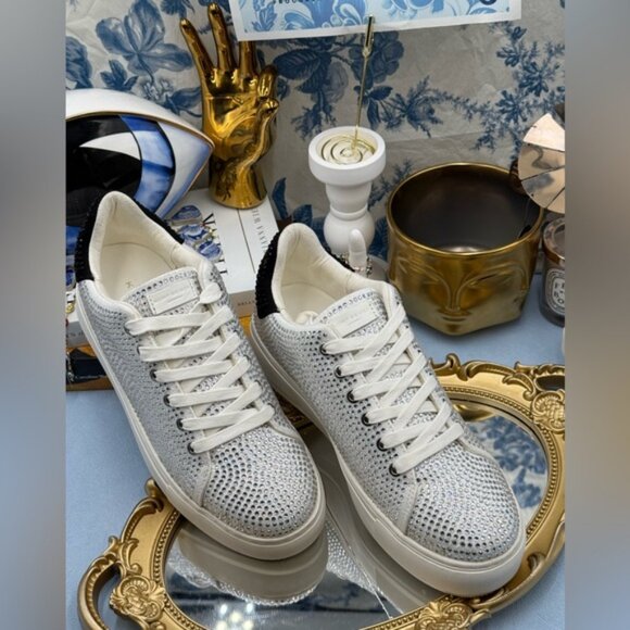 🆕 KURT GEIGER LONDON 🧿 NWOT Laney Silver Crystal Low Top Sneaker, Sz 38.5 US 8 - Picture 3 of 16